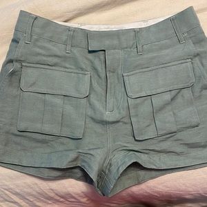 L'academie Cargo shorts size small